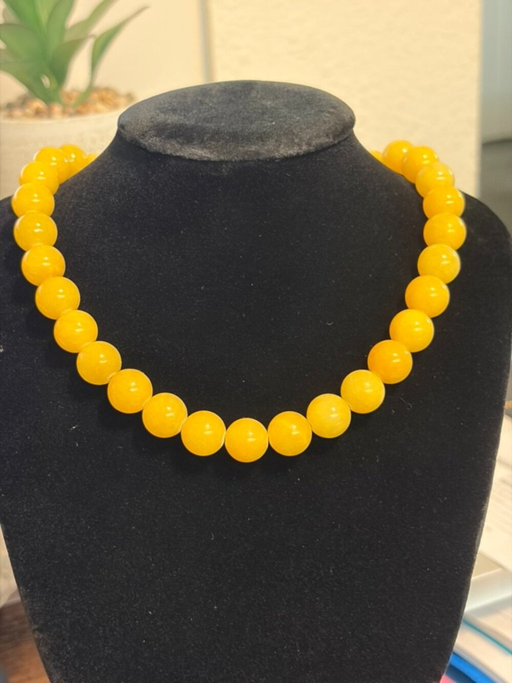 Bold Yellow Chunky Bubblegum Beaded Statement Necklace Vibrant Chic Jewelry